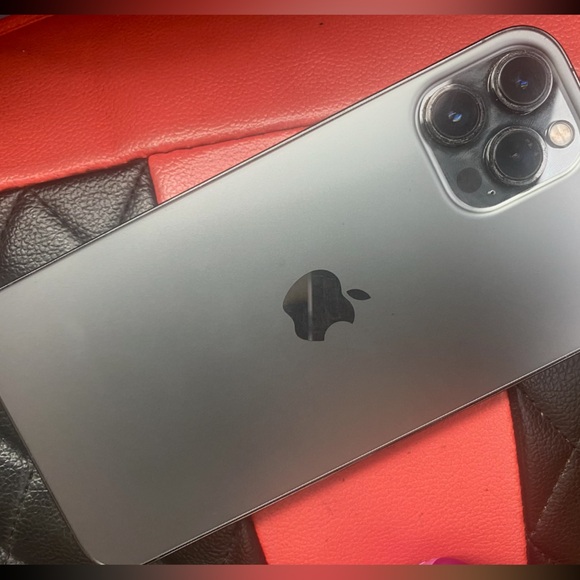 iPhone 12 Pro Max